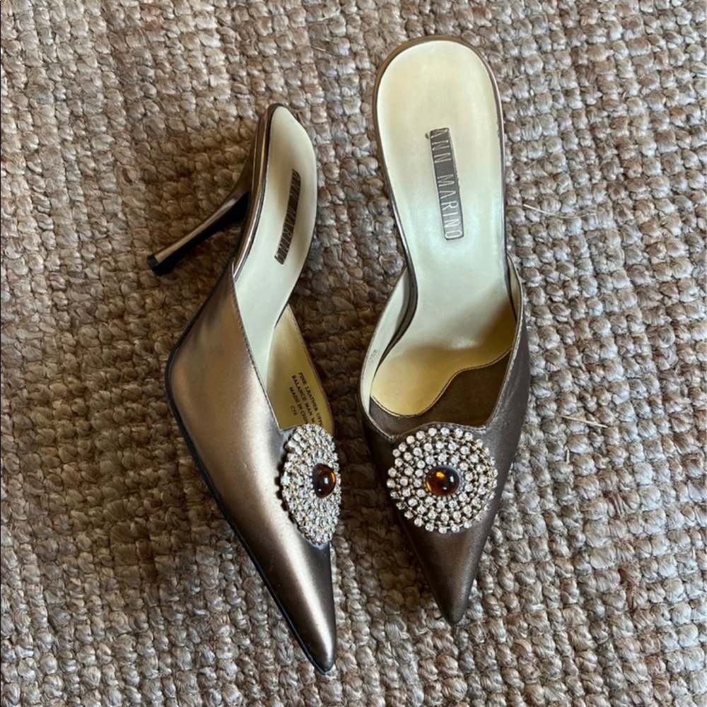 Ann Marino stiletto mules shoes sequins gold leather